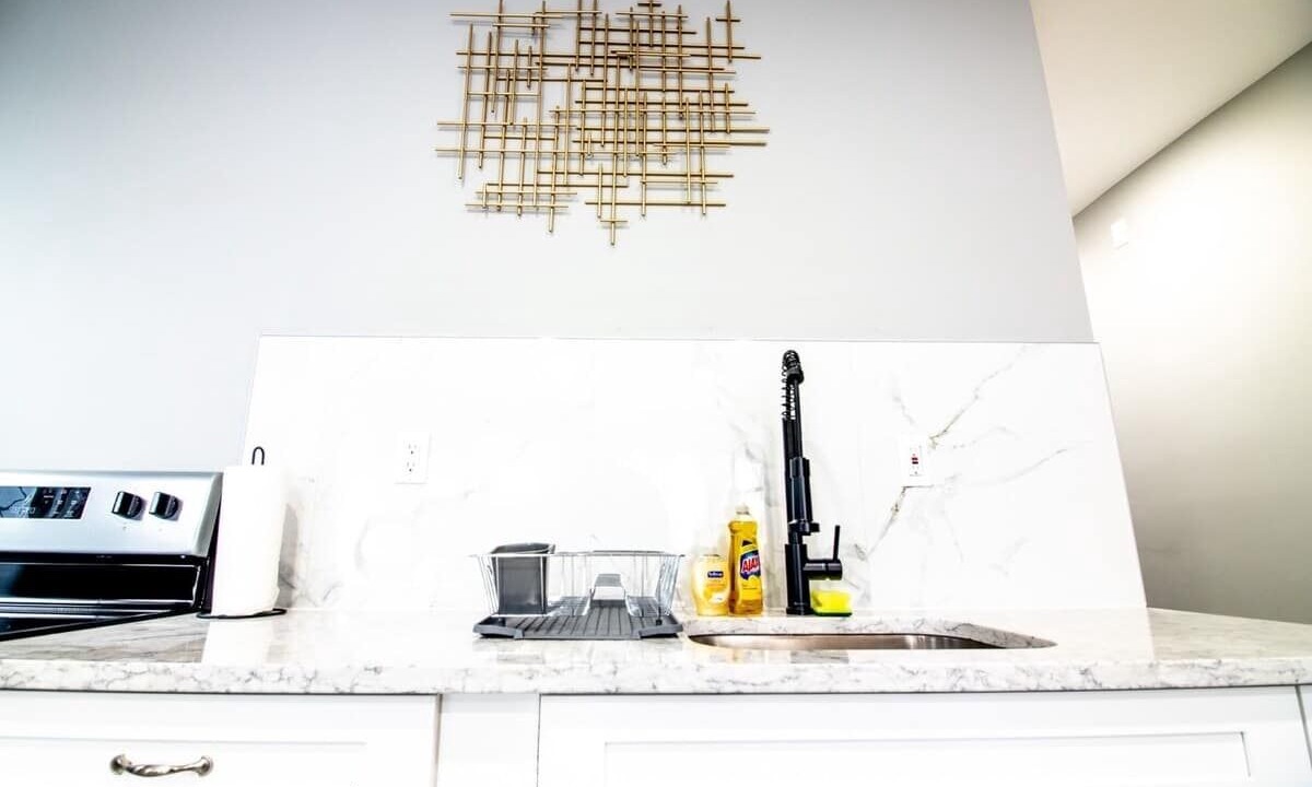 Photo of Kitchen in Downtown Niagara Falls