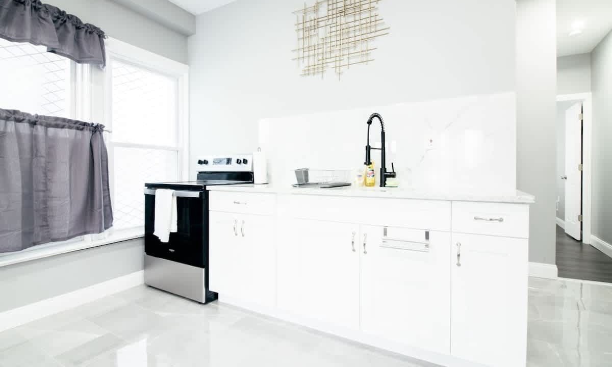 Photo of Kitchen in Downtown Niagara Falls