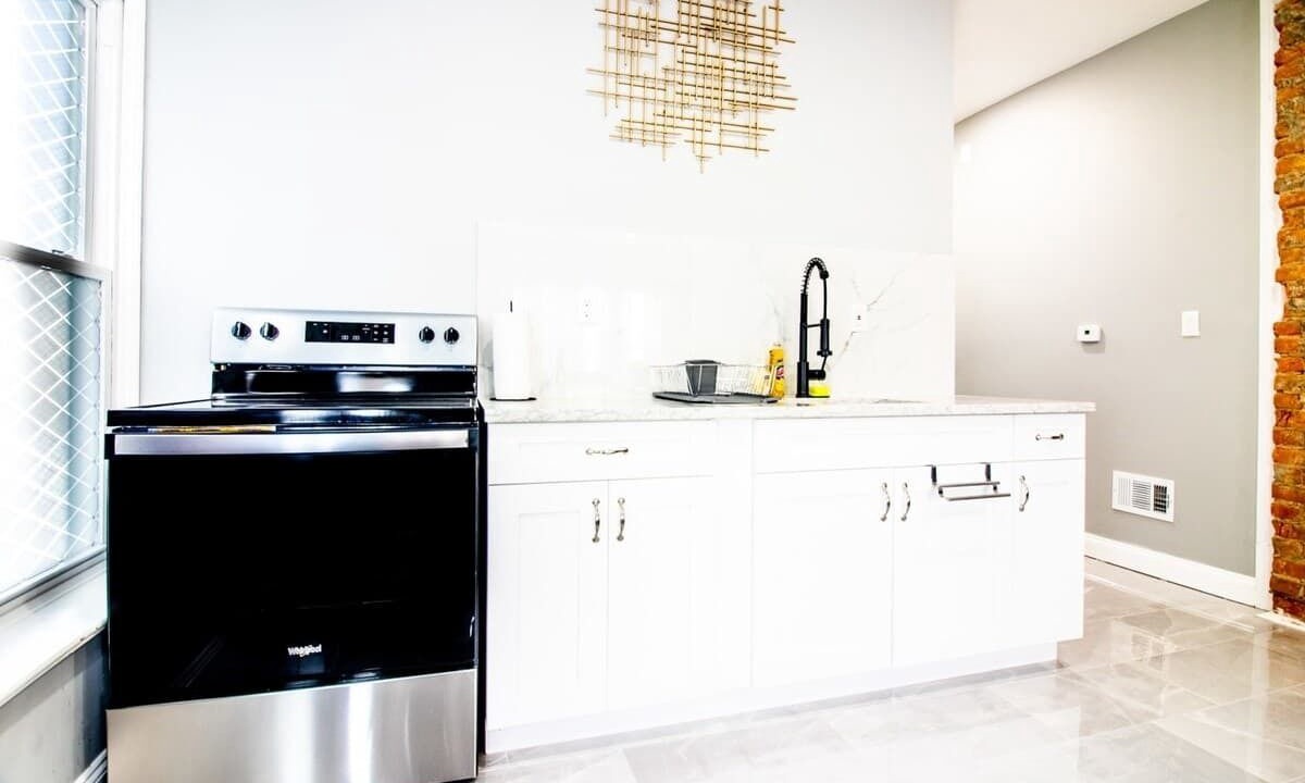 Photo of Kitchen in Downtown Niagara Falls