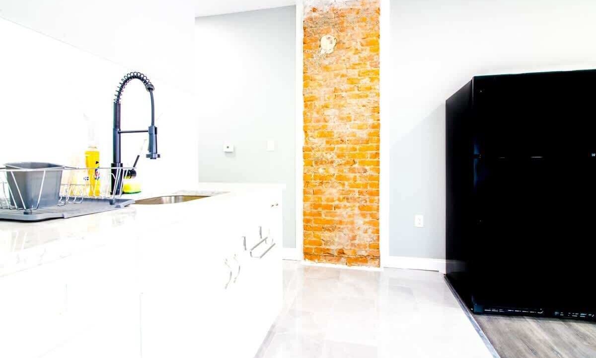Photo of Kitchen in Downtown Niagara Falls