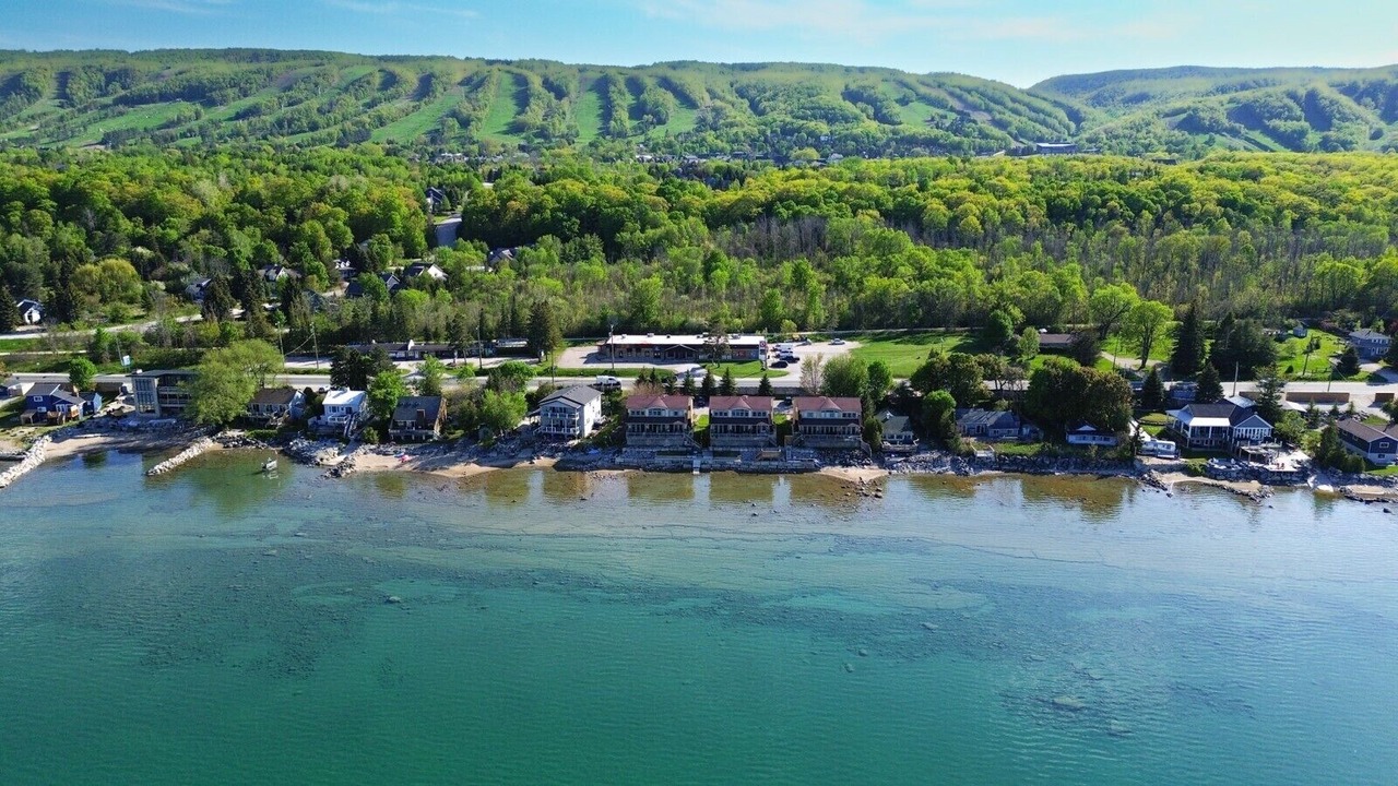Photo of Others in Craigleith