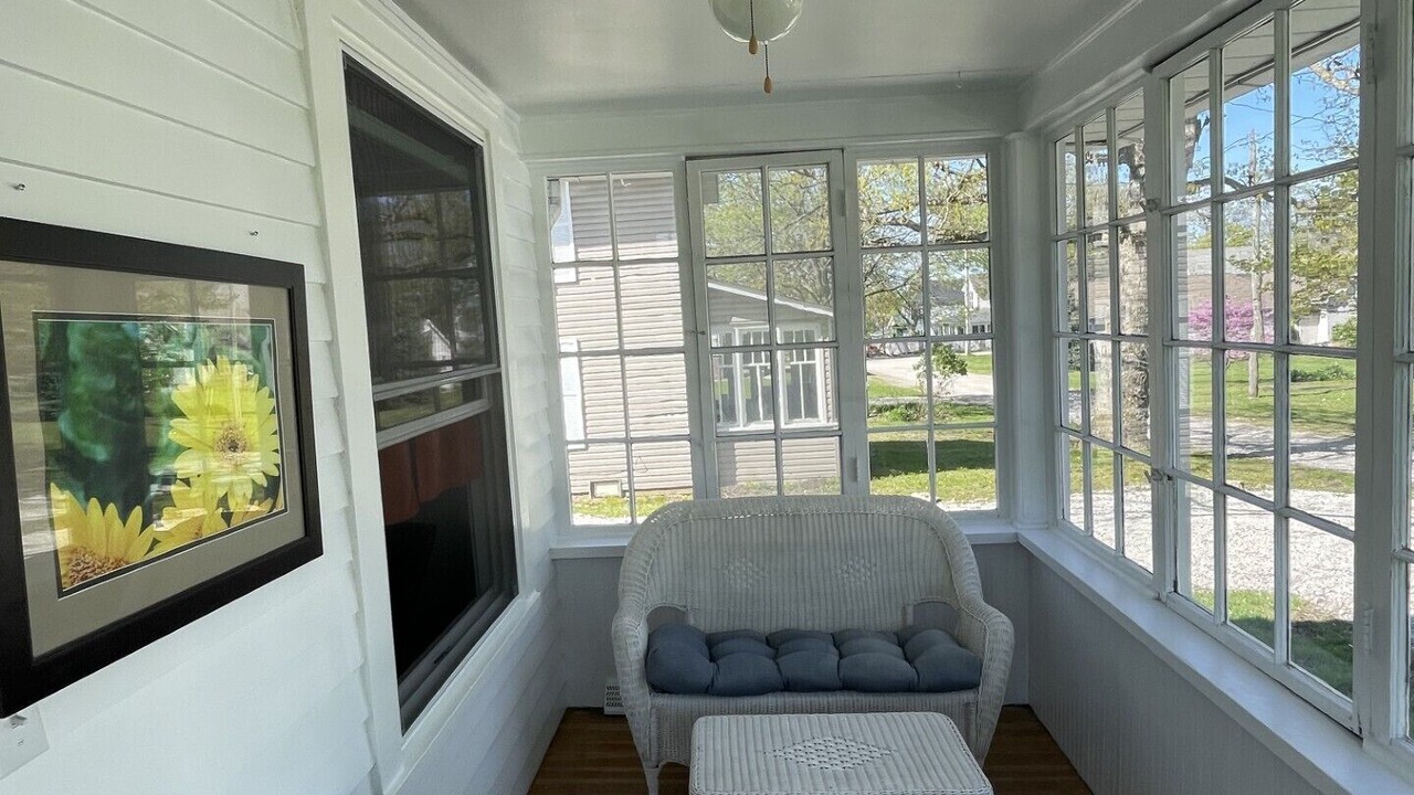 Photo of Livingroom in Lakeside