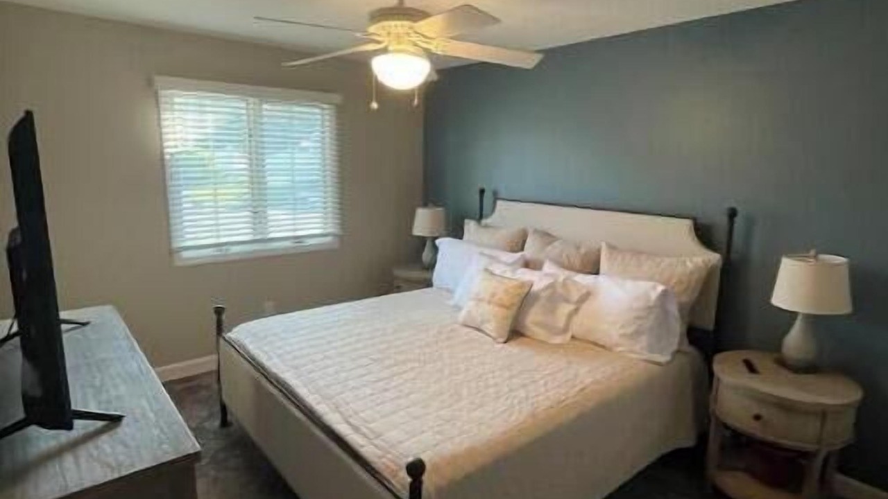 Photo of Bedroom in Kelleys Island