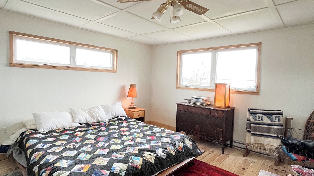 Photo of Bedroom in Lunenburg