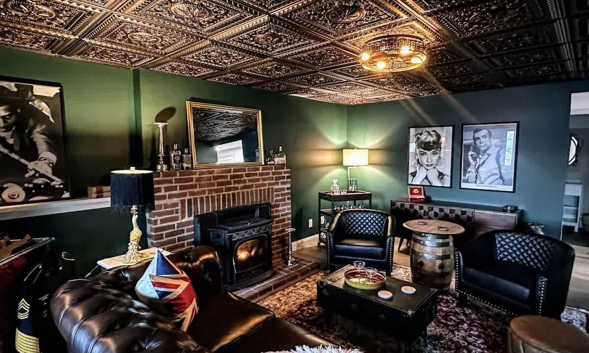 Photo of Livingroom in Hammondsport