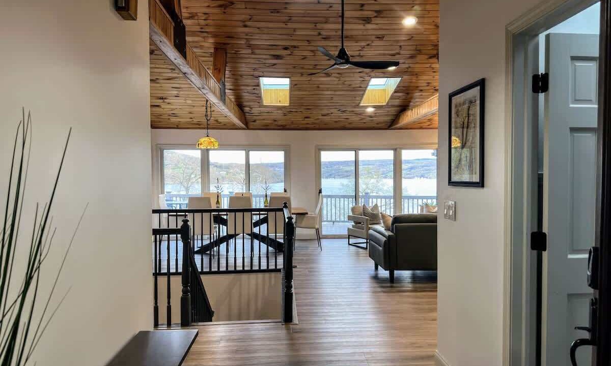 Photo of Livingroom in Hammondsport