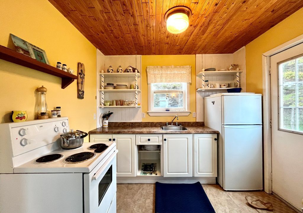 Photo of Kitchen in Grand Beach