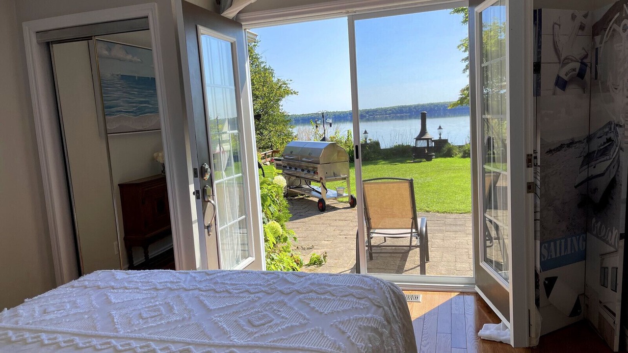 Photo of Bedroom in Head Lake