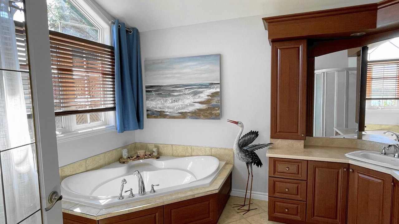Photo of Bathroom in Head Lake