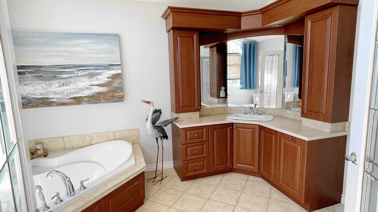 Photo of Bathroom in Head Lake