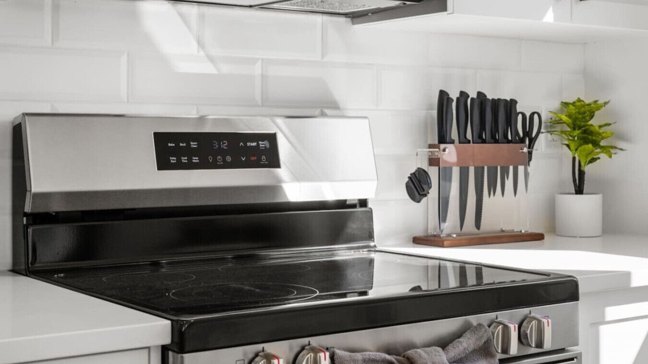 Photo of Kitchen in Springbank Hill