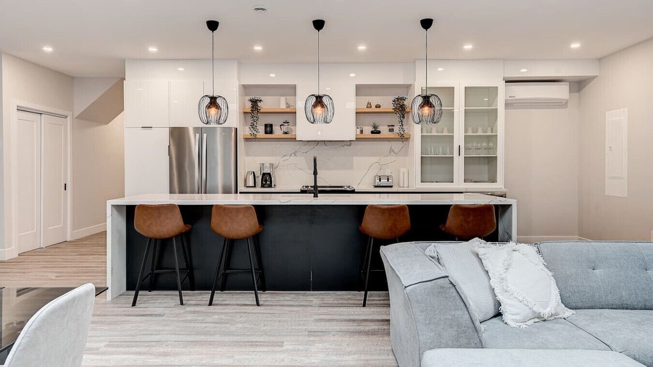 Photo of Livingroom in La Petite-Patrie