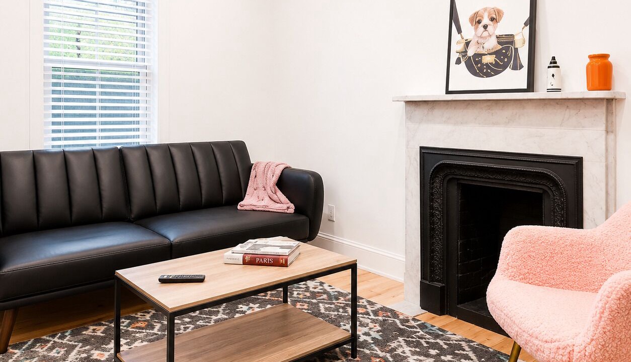 Photo of Livingroom in Corn Hill