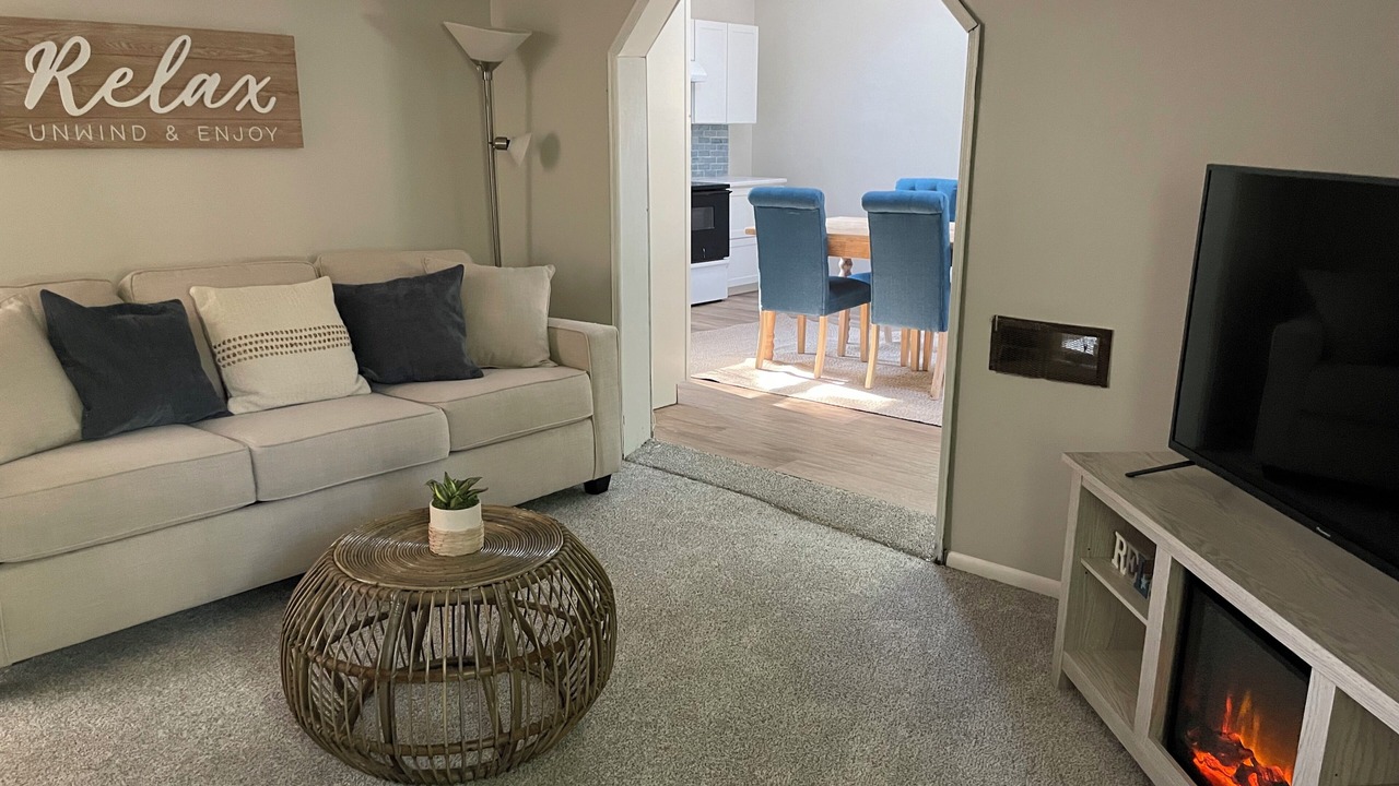 Photo of Livingroom in Town of Richmond