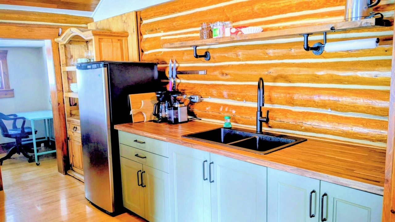 Photo of Kitchen in Bragg Creek