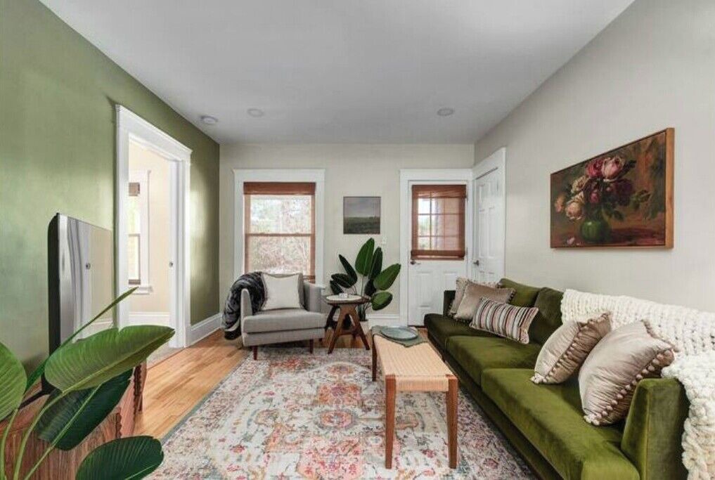 Photo of Livingroom in Cleveland