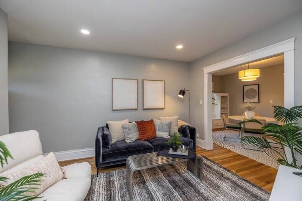 Photo of Livingroom in Cleveland