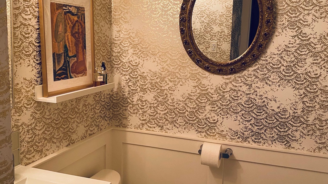 Photo of Bathroom in District of North Vancouver