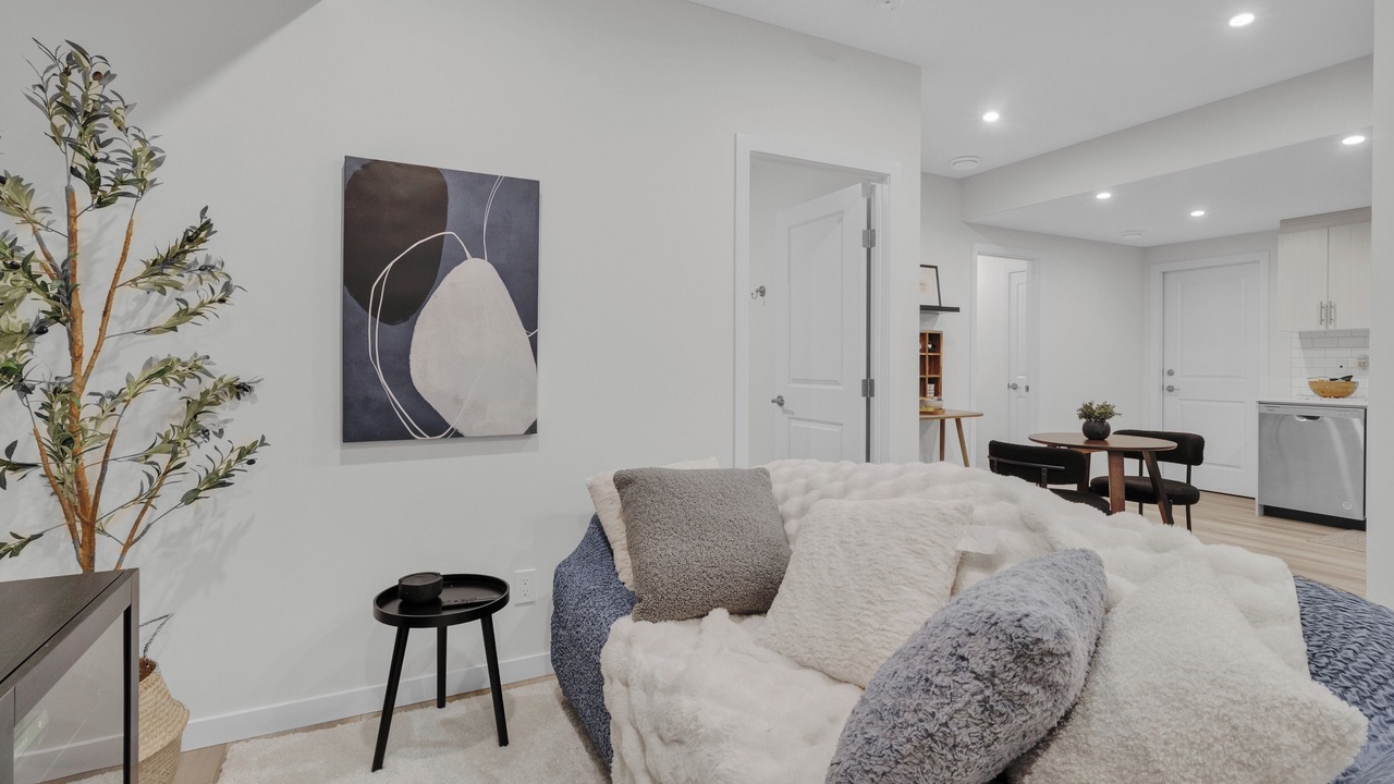 Photo of Livingroom in West Edmonton