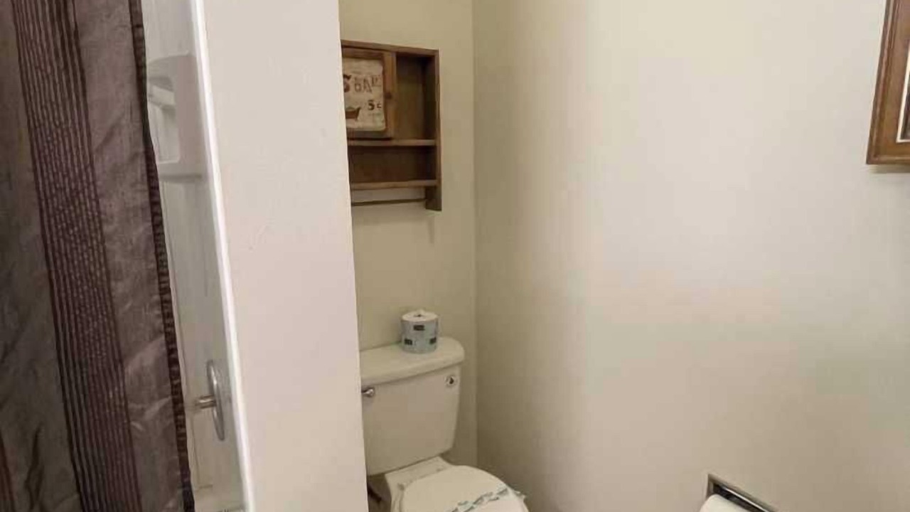 Photo of Bathroom in Huron