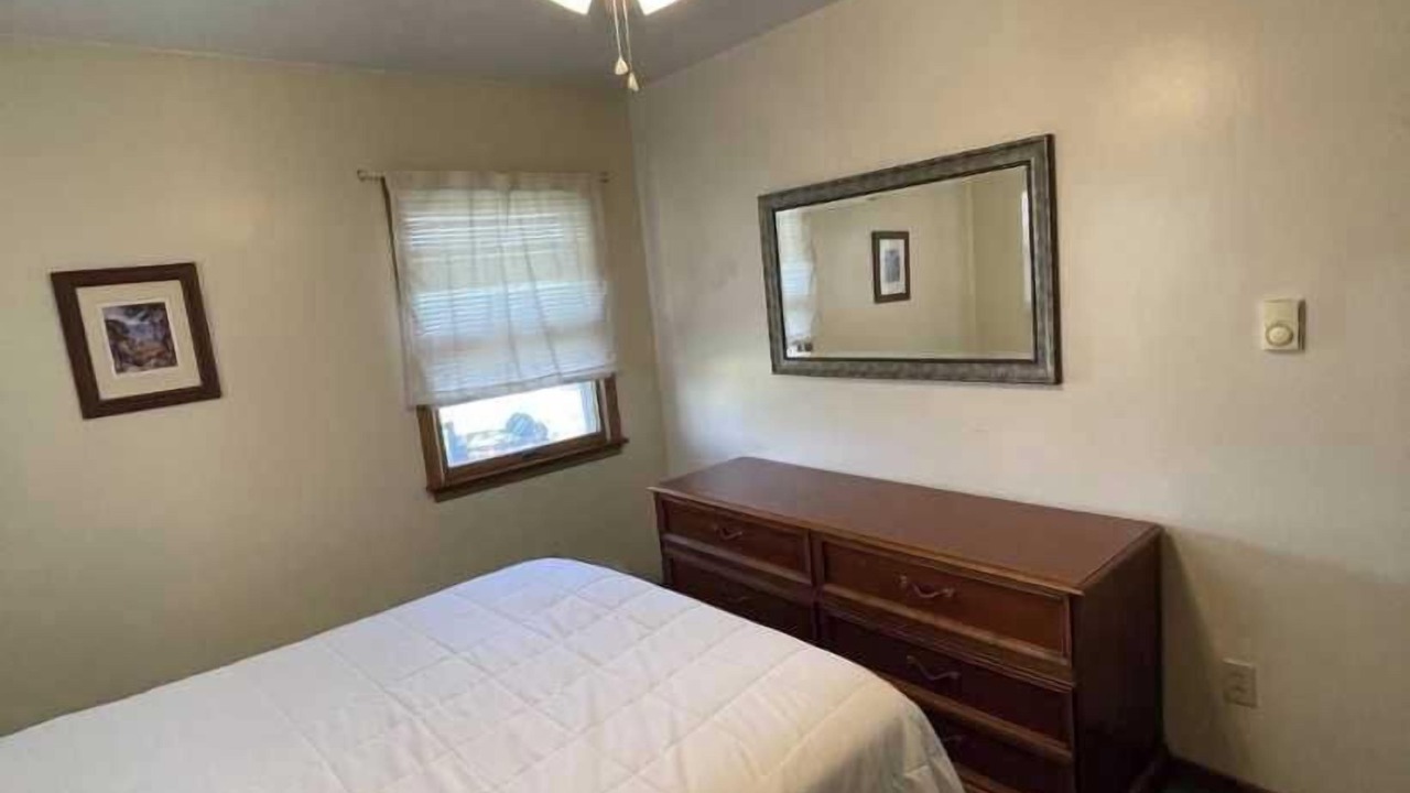 Photo of Bedroom in Huron