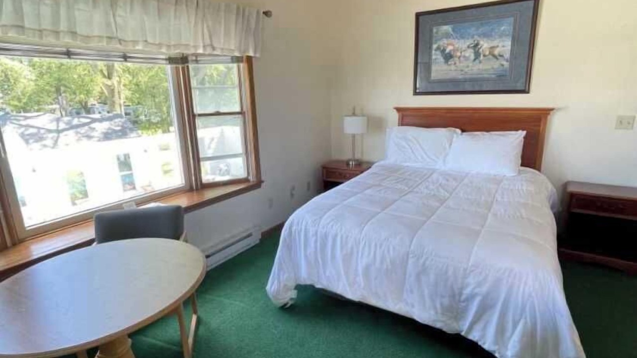 Photo of Bedroom in Huron
