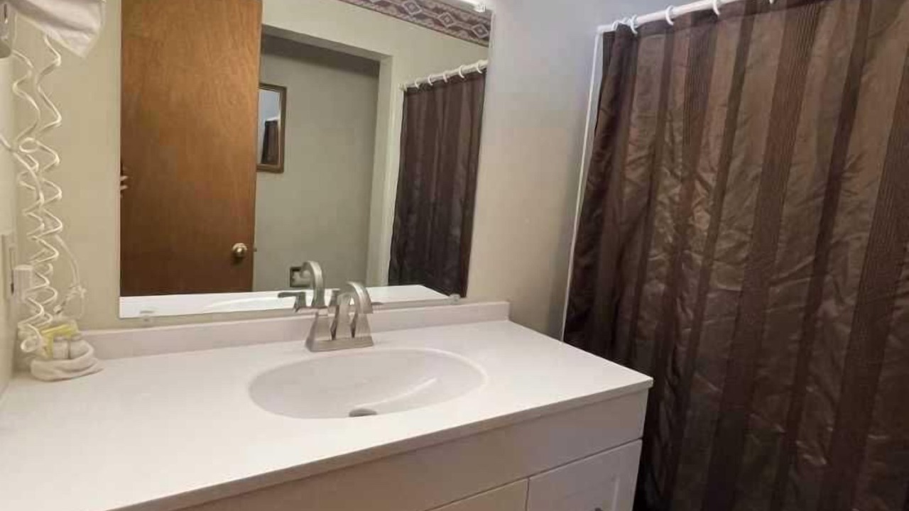 Photo of Bathroom in Huron