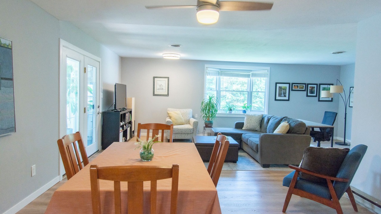 Photo of Livingroom in Vermilion