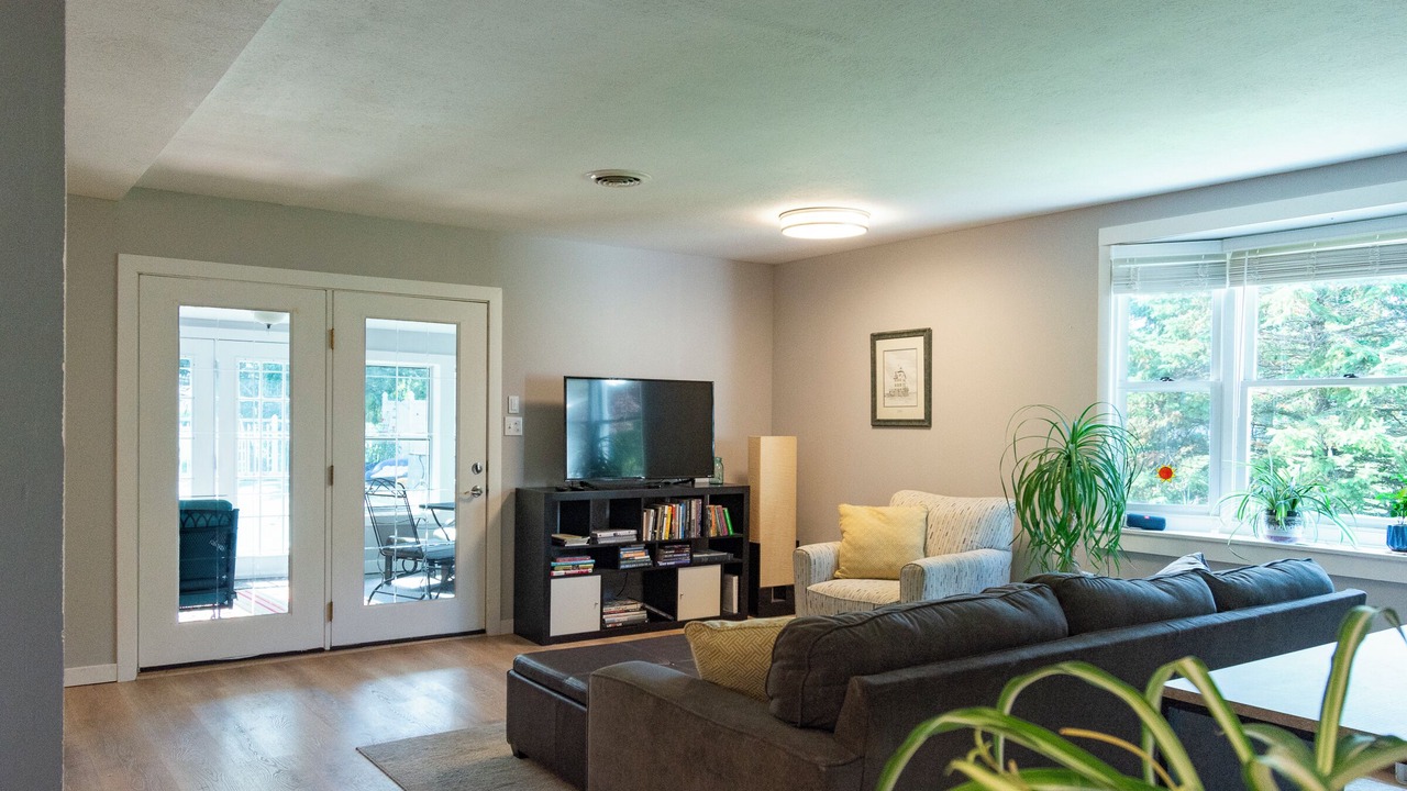 Photo of Livingroom in Vermilion