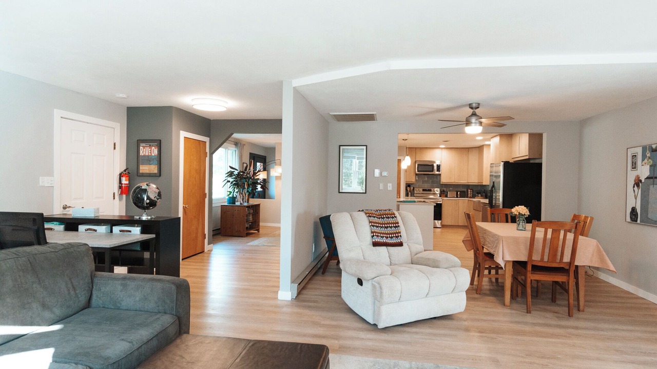 Photo of Livingroom in Vermilion