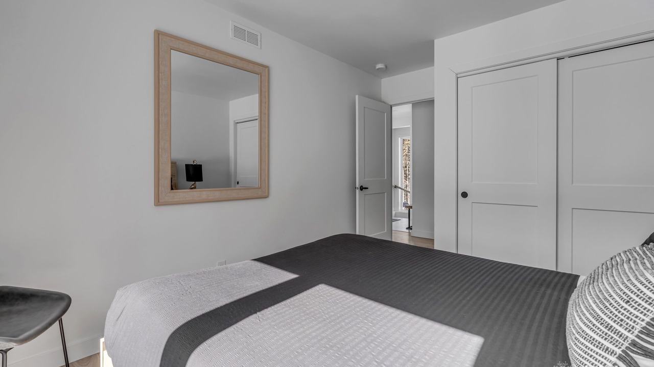 Photo of Bedroom in Shannon