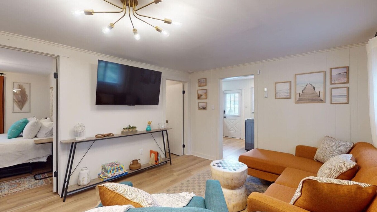 Photo of Livingroom in Erie