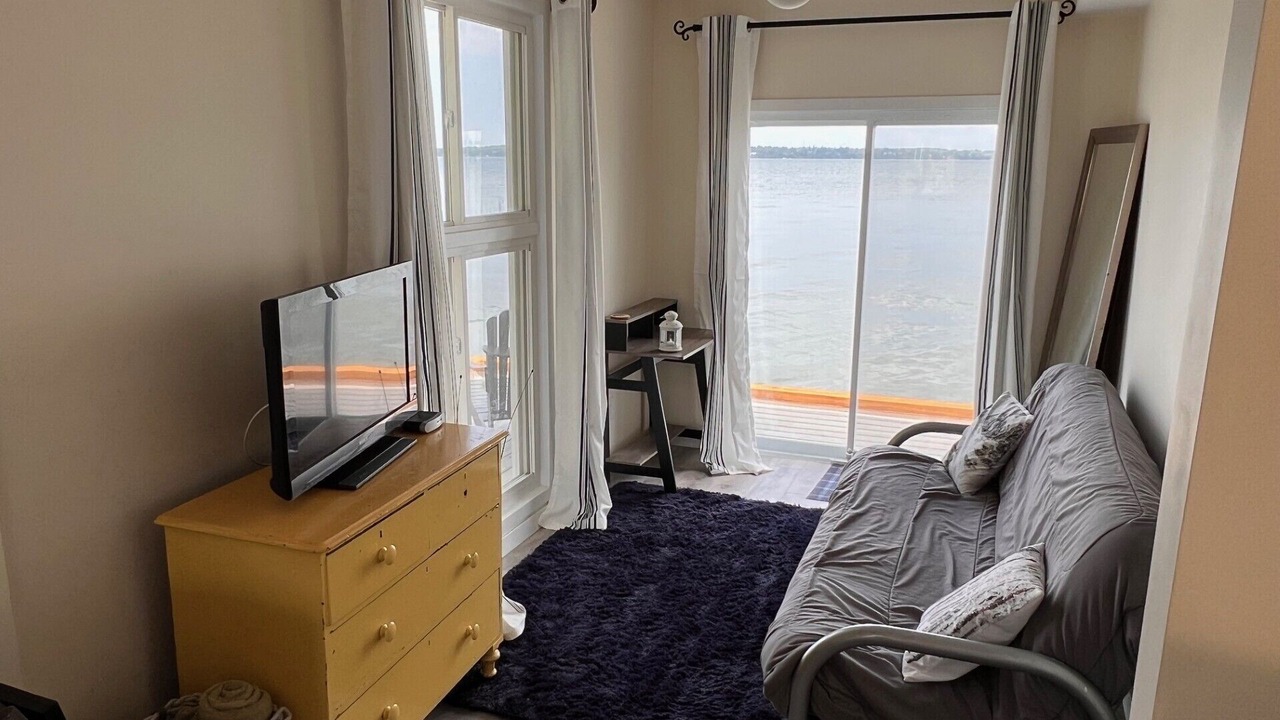 Photo of Livingroom in Innisfil