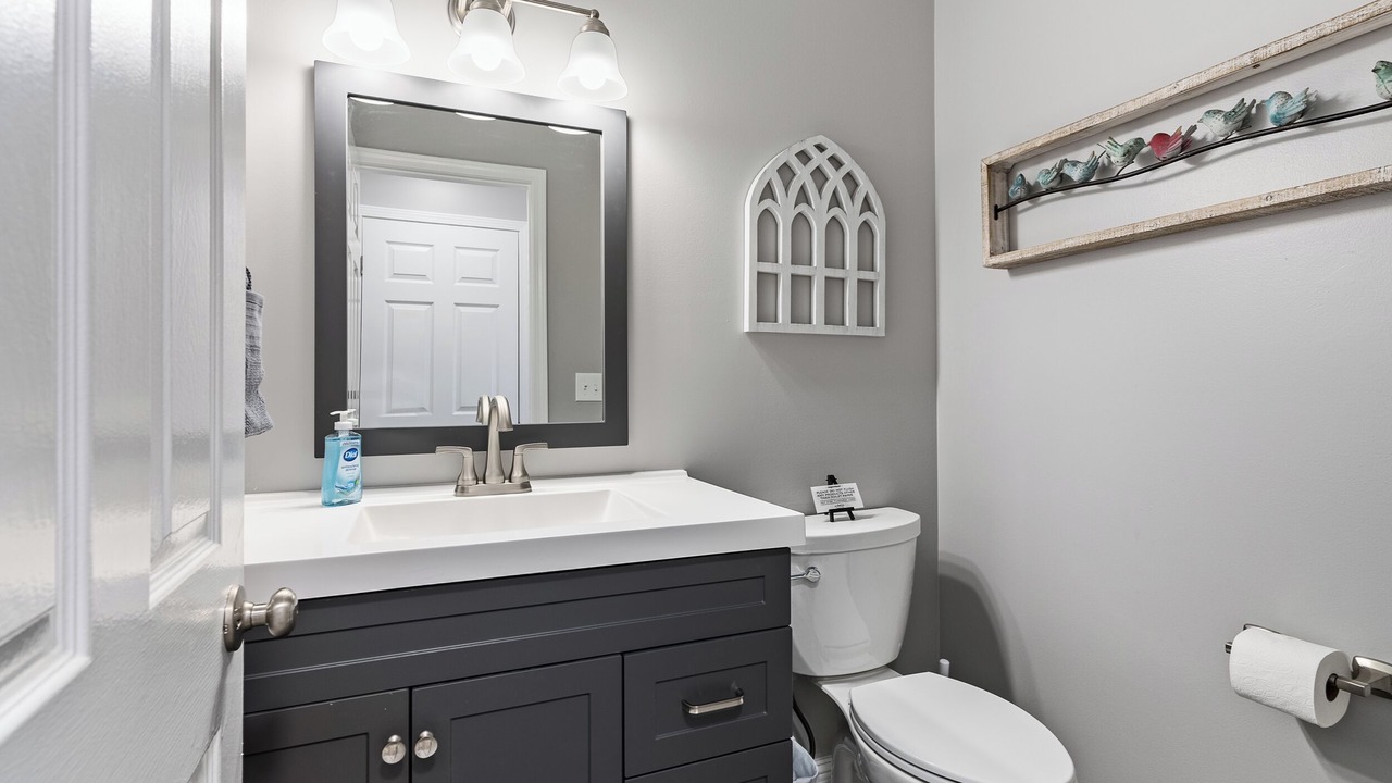 Photo of Bathroom in Holly