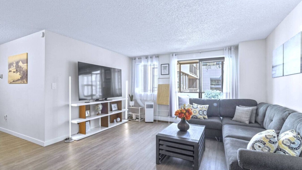 Photo of Livingroom in Beltline