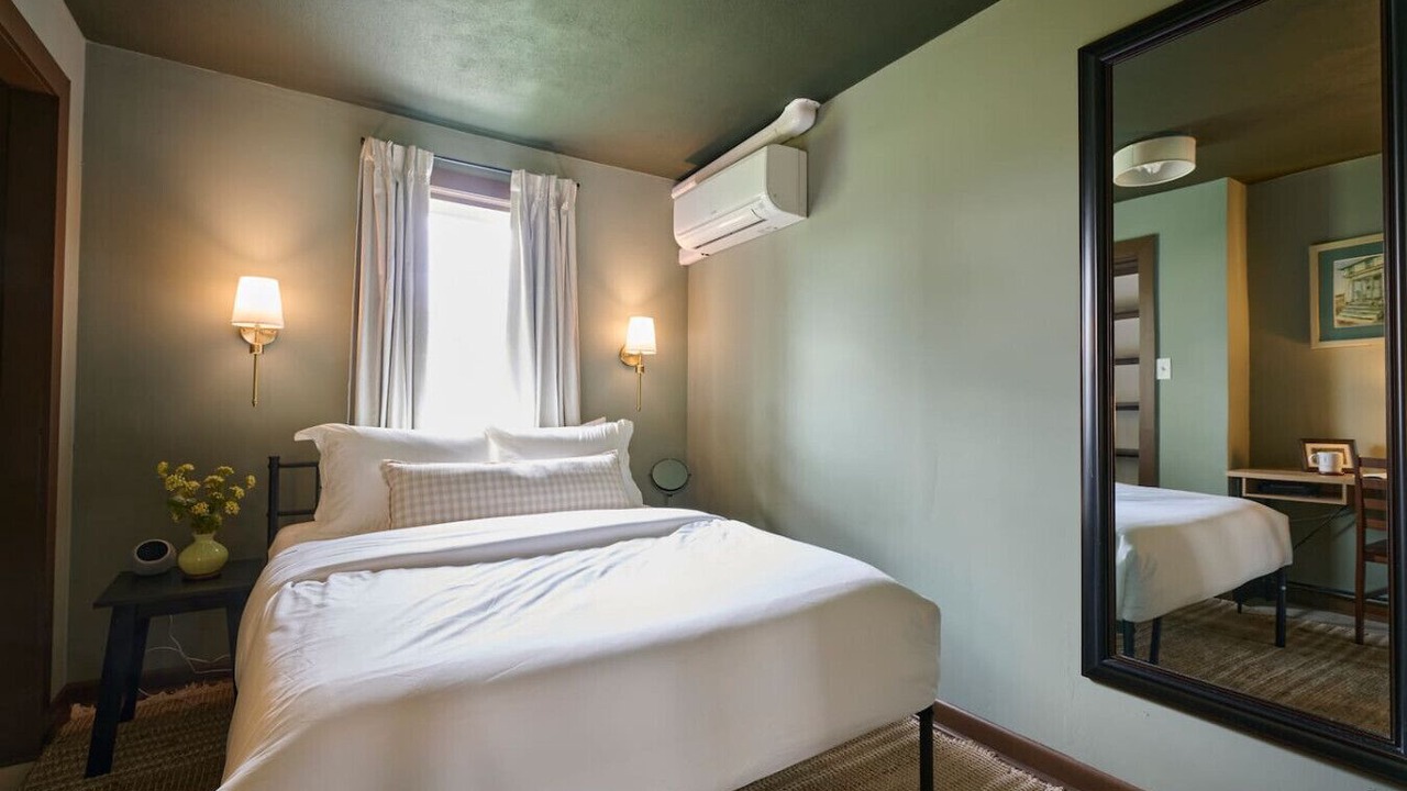 Photo of Bedroom in Sylvan Beach