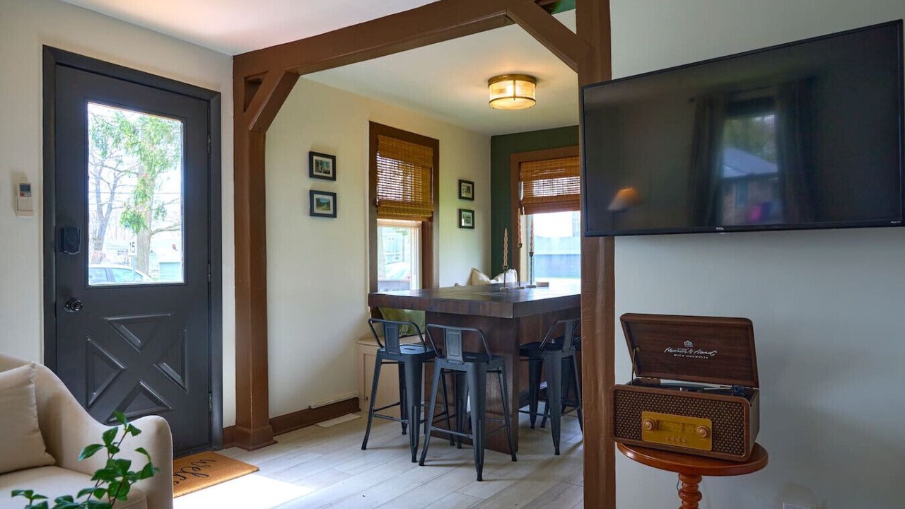 Photo of Livingroom in Sylvan Beach