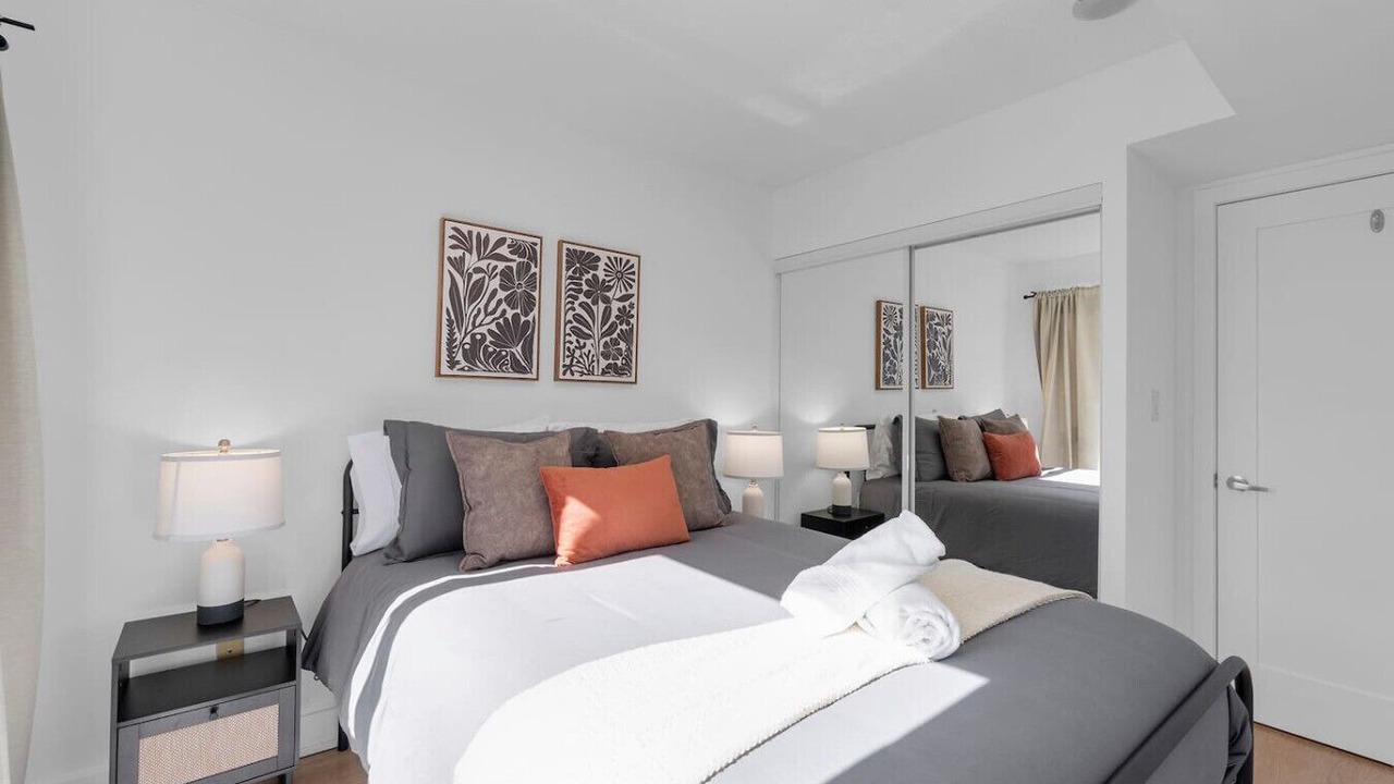 Photo of Bedroom in Fashion District