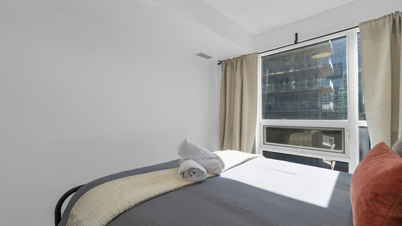 Photo of Bedroom in Fashion District