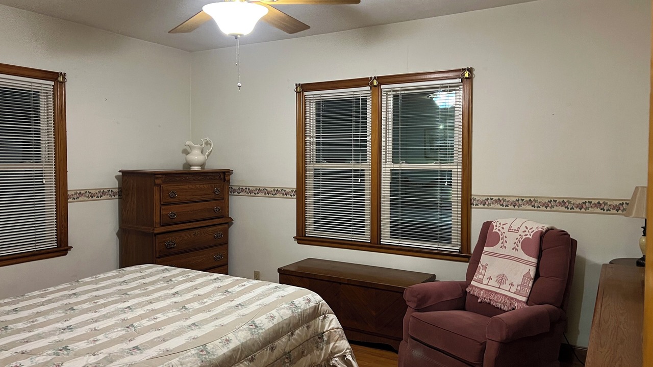 Photo of Bedroom in Crystal Falls