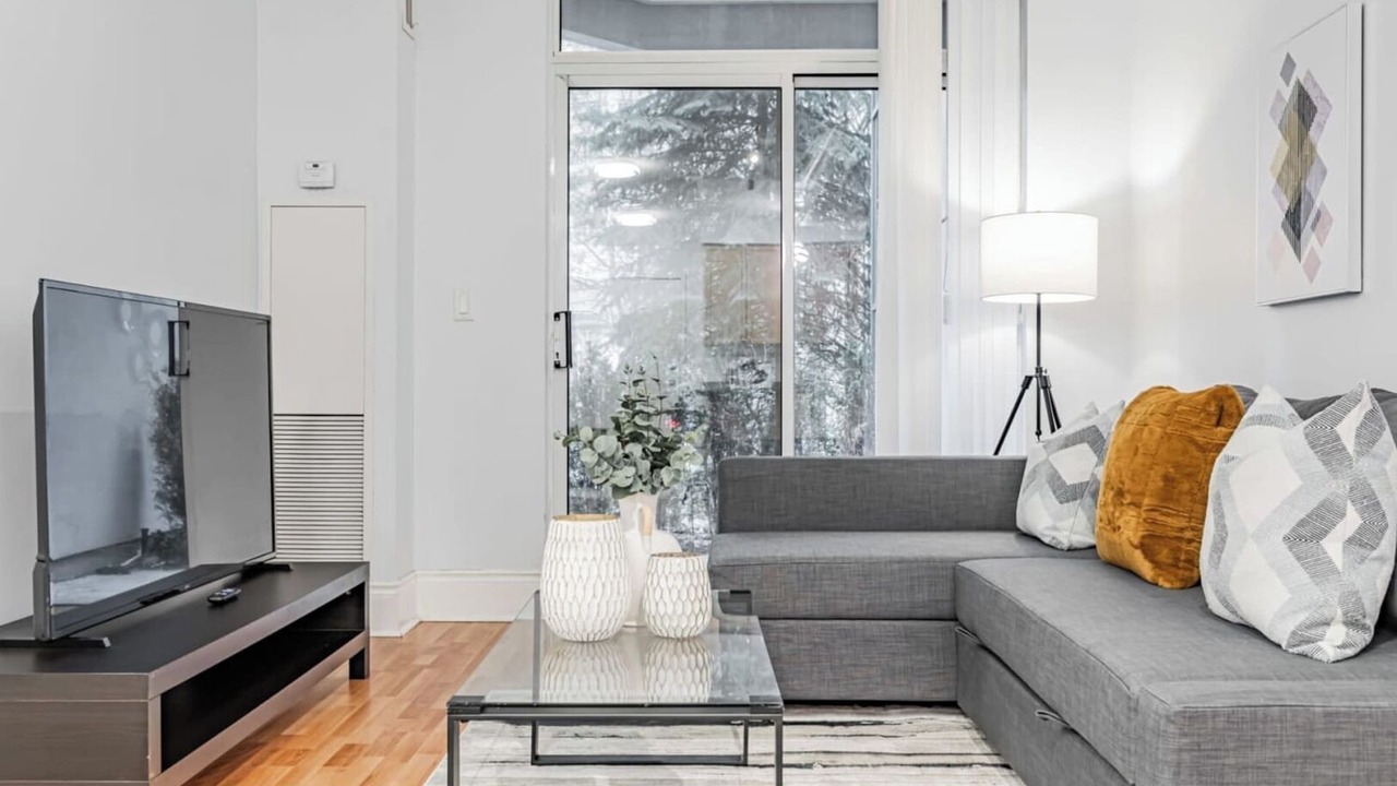 Photo of Livingroom in Downtown Mississauga