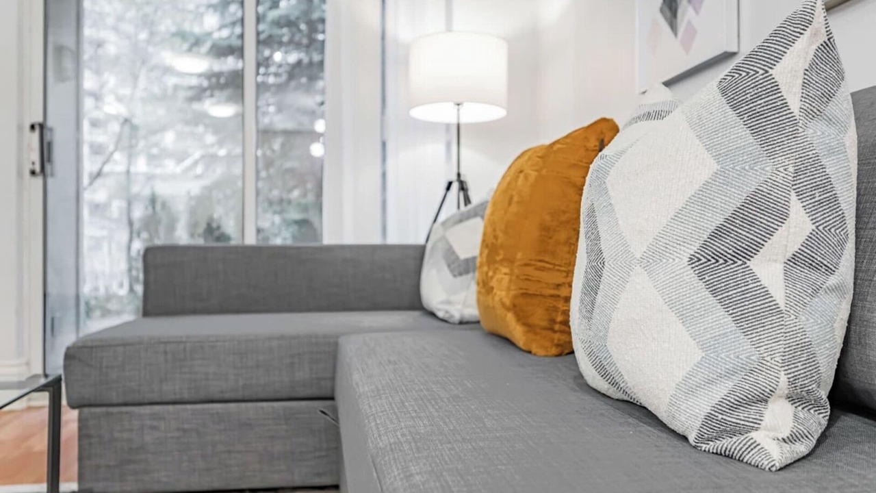 Photo of Livingroom in Downtown Mississauga