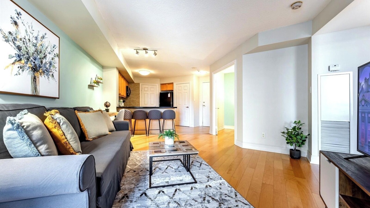 Photo of Livingroom in Downtown Mississauga