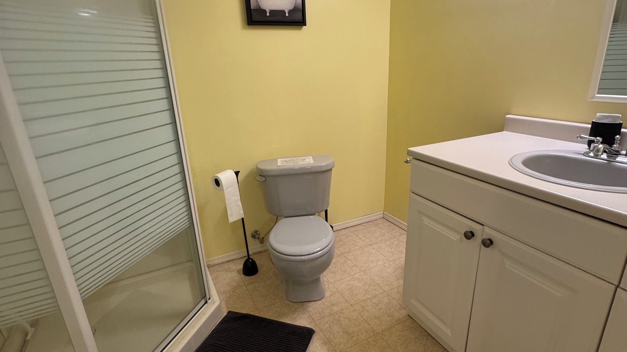 Photo of Bathroom in Central Kootenay