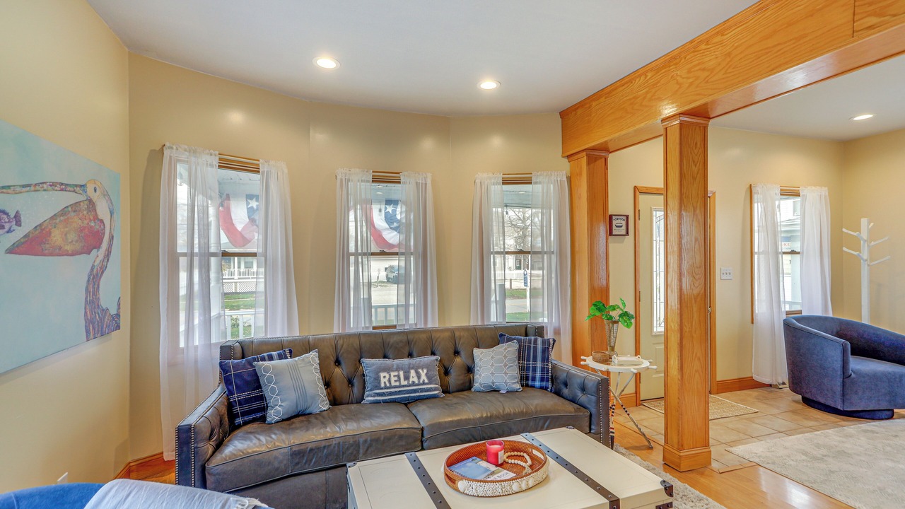 Photo of Livingroom in Vermilion
