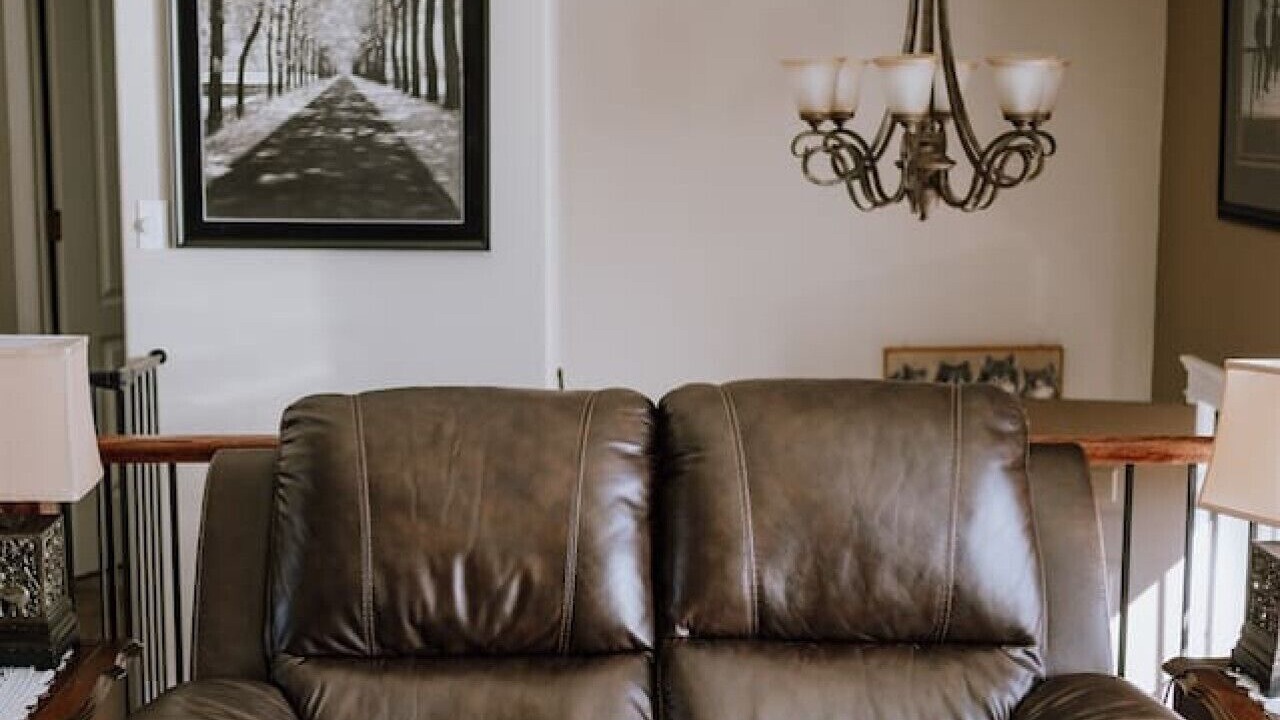 Photo of Livingroom in Olds