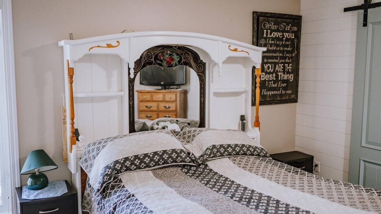 Photo of Bedroom in Olds