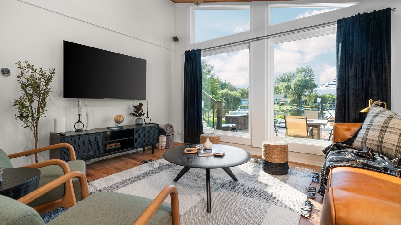 Photo of Livingroom in Battle Creek