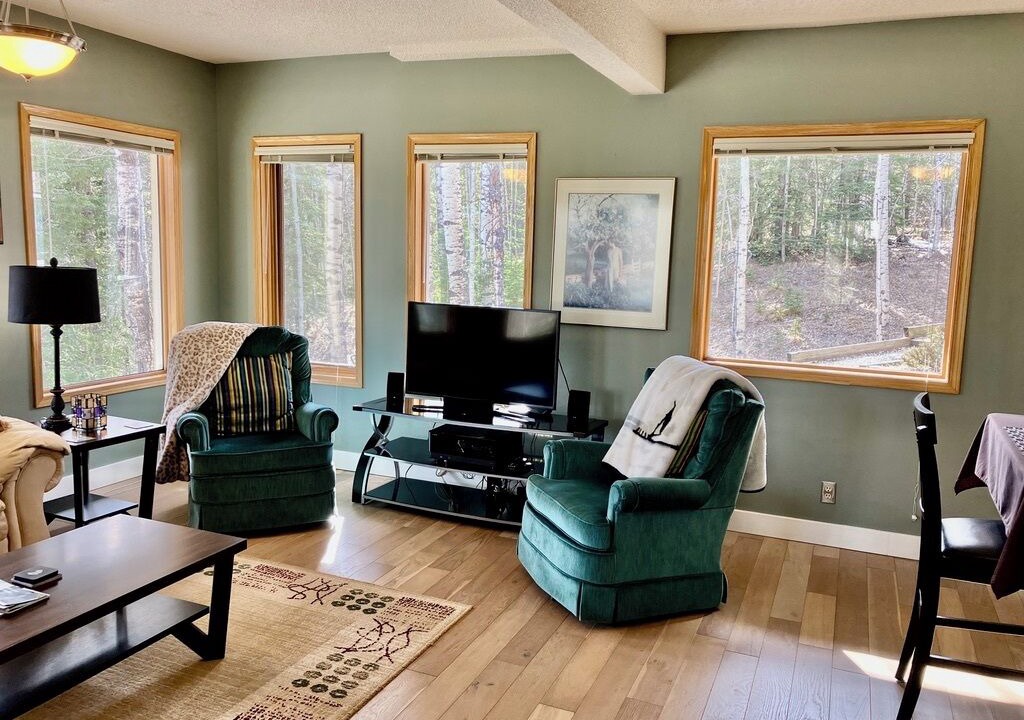 Photo of Livingroom in Bragg Creek