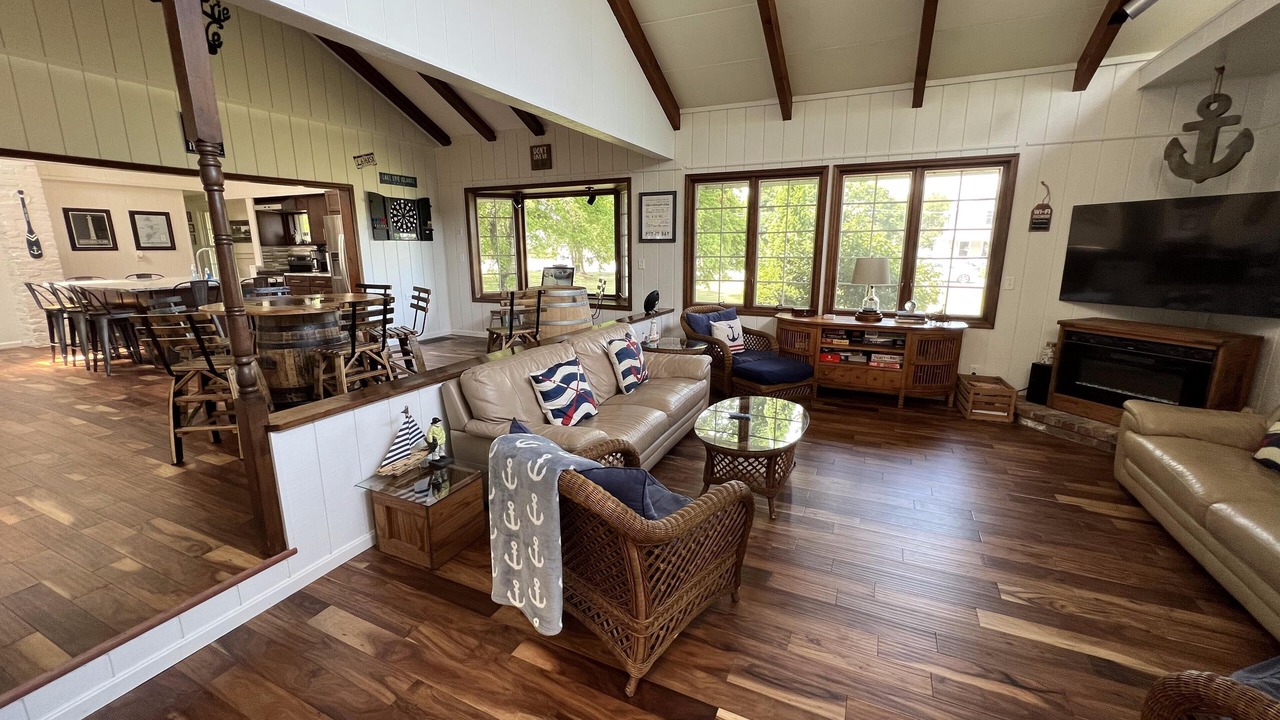 Photo of Livingroom in Put-in-Bay